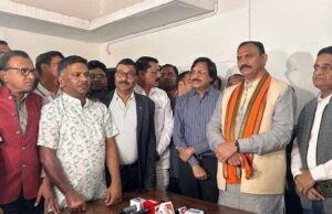 सरकार और राइस मिलर्स के बीच लंबित मुद्दों पर बनी सहमति, सोमवार से होगा समितियों से धान का उठाव
