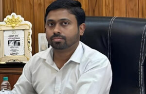 आम नागरिकों से मिलने वाले आवेदनों का निराकरण समय-सीमा करें-कलेक्टर
