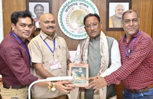 पत्रकारों ने मुख्यमंत्री से की सौजन्य मुलाकात, बजट में विशेष प्रावधान करने के लिए जताया आभार