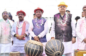 विधानसभा अध्यक्ष, मुख्यमंत्री, नेता प्रतिपक्ष सहित सभी विधायकों ने खेली होली