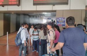 रेलवे की बिना टिकट यात्रियों पर कार्रवाई, तीन दिनों में वसूला 17 लाख रुपये का जुर्माना