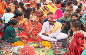 मुख्यमंत्री कन्या विवाह योजना अंतर्गत सामूहिक विवाह डोंगरिया कला में कुंडा, कुकदूर एवं पंडरिया परियोजना के जोड़ों ने लिए सात फेरे, बने जीवनसाथी