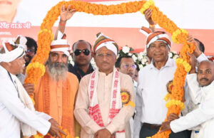 कंवर-पैकरा समाज की नवनिर्वाचित जनप्रतिनिधियों के सम्मान समारोह में शामिल हुए मुख्यमंत्री