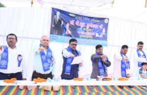 संविधान निर्माता को श्रद्धांजलि देने जुटे जनप्रतिनिधि, अधिकारी और आम नागरिक