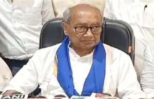 दिग्विजय सिंह ने पश्चिम बंगाल में हो रही हिंसा के लिए बीजेपी और संघ को जिम्मेदार ठहराया