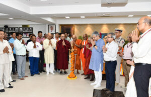 रेल मंत्री अश्विनी वैष्णव ने भारत रत्न बाबासाहेब डॉ. भीमराव अंबेडकर को जयंती पर दी श्रद्धांजलि