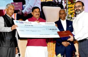 लोकसेवकों को सोचना चाहिए कि सालभर में उन्होंने जनसेवा और प्रशासन की मजबूती के लिए क्या किया और क्या बेहतर किया जा सकता: मुख्यमंत्री