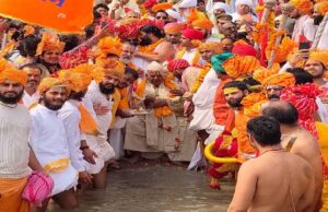 रामलला के दर्शन को टूटी 121 साल पुरानी परंपरा, हनुमानगढ़ी महंत पहुंचे राम मंदिर