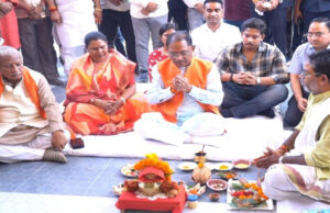 CM साय ने कांसाबेल विकास खंड के ग्राम बगिया में 72 लाख 30 हजार की लागत से निर्मित हेलीपेड लाउन्ज का लोकार्पण किया
