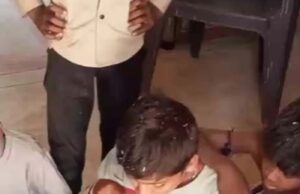 प्राइमरी स्कूल का शिक्षक बच्चों को पिला रहा था शराब, मचा हड़कंप, कलेक्टर ने मामले को संज्ञान में लिया और जांच कराई
