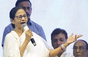 हिंसा के बीच वक्फ कानून को लेकर हमलावर ममता बनर्जी, बंगाल में लागू ही नहीं होगा, फिर बवाल क्यों?
