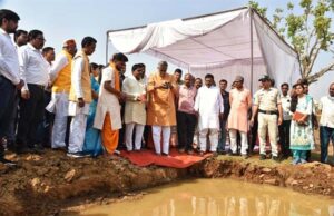 ग्रामीण विकास मंत्री ने बिछिया नदी के उद्गम स्थल पर की पूजा-अर्चना