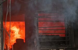 आंध्र प्रदेश के कैलासपट्टनम जिले की एक पटाखा फैक्टरी में विस्फोट, आठ लोगों की मौत