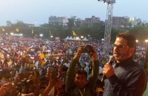 नीतीश कुमार पर पर्सनल होने लगे प्रशांत किशोर, 2015 में मदद नहीं करते तो संन्यास लेकर बैठे होते
