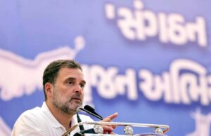 राहुल गांधी ने खड़े किए सवाल- सीनियर नेता बने घूम रहे, बूथ तक नहीं जितवा पाते