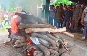 अयोध्या में शहीद लेफ्टिनेंट शशांक तिवारी पंचतत्व में हुए विलीन
