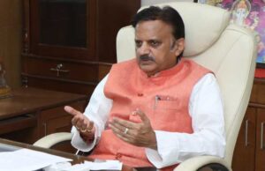 स्वास्थ्य सेवाओं के सुदृढ़ीकरण, अधोसंरचना विकास एवं रिक्त पदों की शीघ्र पूर्ति के दिए निर्देश