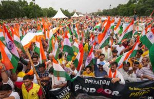 आज शाम 4 बजे बड़ा गणपति से राजवाड़ा तक विशाल तिरंगा यात्रा निकाली जाएगी