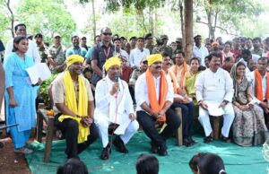 CM ने न केवल ग्रामीणों की समस्याएं सुनीं, एक करोड़ रुपये से अधिक की सौगातों की घोषणा कर लोगों का दिल जीत लिया