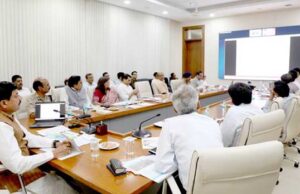 नर्मदा परिक्रमा पथ के स्थानों पर परिक्रमावासियों के लिए व्यवस्थाएं सुनिश्चित हों: मुख्यमंत्री डॉ. यादव