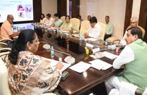 बच्चों के पोषण और सही शारीरिक विकास के लिए महिला एवं बाल विकास, स्वास्थ्य और आयुष विभाग परस्पर समन्वय से करें कार्य:मुख्यमंत्री