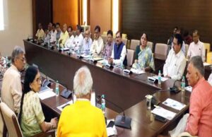 सभी विश्वविद्यालय, रिक्त पदों की पूर्ति की प्रक्रिया शीघ्र पूर्ण करें : उच्च शिक्षा मंत्री परमार