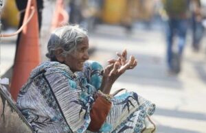 प्रशासन की पहल और योजनाबद्ध अभियान की बदौलत इंदौर की सड़कों से 5000 भिखारियों को हटाकर रोजगार और पुनर्वास दिया गया