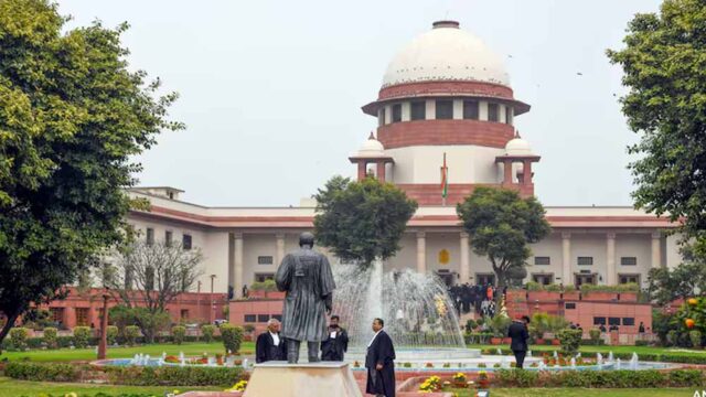 Supreme_Court_93-3.jpg