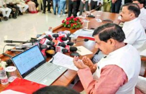 मुख्यमंत्री यादव ने 10वीं-12वीं बोर्ड परीक्षा में उत्तीर्ण होने वाले परीक्षार्थियों को दी बधाई, असफल छात्रों का बढ़ाया मनोबल