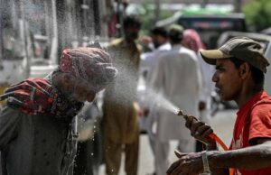 खतरे को लेकर केंद्र और राज्य सरकारों से हीटवेव प्रबंधन के लिए राष्ट्रीय दिशानिर्देशों को सख्ती से लागू करने की मांग की
