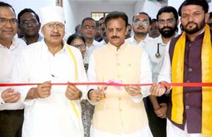 टेली मेडिसिन का सफल क्रियान्वयन और पीएचसी की भीड़ बीएमसी के परफॉर्मेंस ऑडिट की तरह करेगा कार्य: उप मुख्यमंत्री शुक्ल