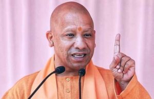 यूपी में नौ साल बाद हो सकेंगे तबादले, योगी सरकार ने साढ़े चार लाख प्राइमरी टीचरों को दिया बड़ा तोहफा