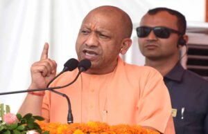 सीएम योगी ने रामगोपाल यादव पर कसा तंज, विवादित बयान पर कहा- ‘सेना की वर्दी ‘जातिवादी चश्मे’ से नहीं देखी जाती
