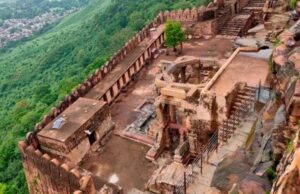 भगवान शिव ने जहां विषपान के बाद किया आराम, अब कालिंजर फोर्ट बनेगा हॉलिडे डेस्टिनेशन!