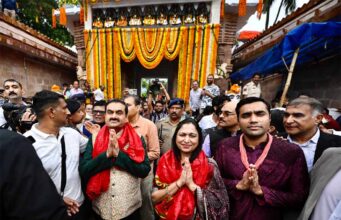 अदाणी परिवार की आस्था, पुरी में जगन्नाथ रथ यात्रा में हुए शामिल