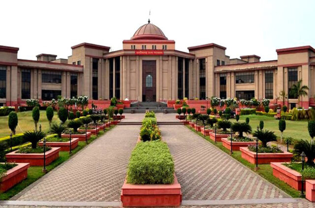 court_Bilaspur_High_A_37_1-3.jpg