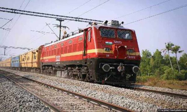 train-3.jpg