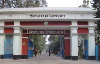 इतिहास के प्रश्नपत्र में स्वतंत्रता सेनानियों को आतंकी कहना पड़ा भारी, यूनिवर्सिटी में हंगामा