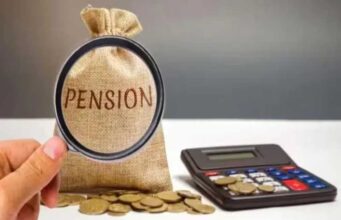 पेंशन स्कीम पर बड़ा अपडेट: कर्मचारियों को 30 सितंबर तक करना होगा विकल्प चयन, वरना छूट सकते हैं फायदे