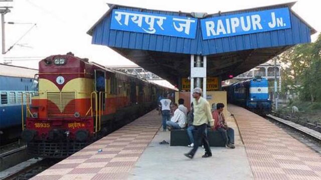 raipur_rail2.jpg