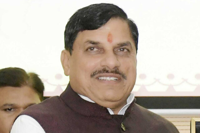 mohan_0A_82_3.jpg