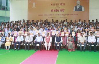 रोजगार मेले में बंटी खुशियां, युवाओं ने कहा– पीएम मोदी ने दी नई उड़ान, अब देश सेवा का वक्त