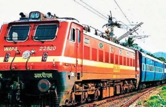 फेस्टिवल सीजन में यात्रियों की मुश्किलें बढ़ीं, उत्तराखंड की ट्रेनों में लंबी वेटिंग लिस्ट