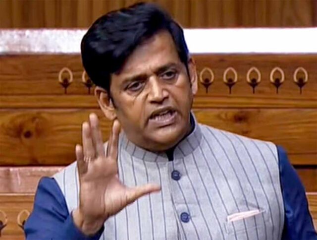 ravi-2.jpg