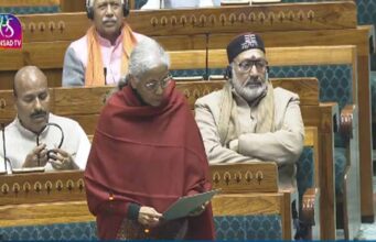 निर्मला सीतारमण ने लोकसभा में पेश किया आर्थिक सर्वे, बजट सत्र 2026 का मुख्य आकर्षण
