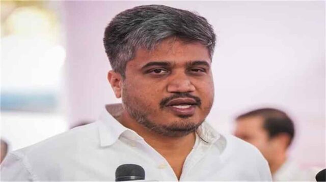rohit_pawar.jpg