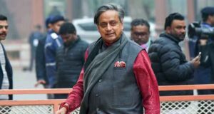 भारत-US ट्रेड डील पर शशि थरूर का तंज: सफलता का जश्न बाद में, पहले देश को पूरी सच्चाई