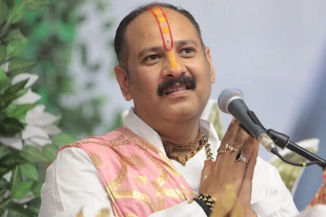 Pradeep_Mishra_64_3.jpg