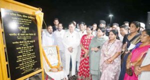 रायपुर में ट्रैफिक सिग्नल पर शेड का निर्माण, अब धूप और बारिश में प्रतीक्षा करना होगा आरामदायक