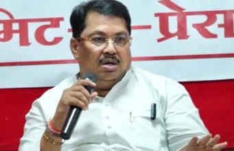 कांग्रेस विधायक का विवादित बयान: ट्रंप पर गोली चलनी थी, भारत में भी जनता का मूड ऐसा